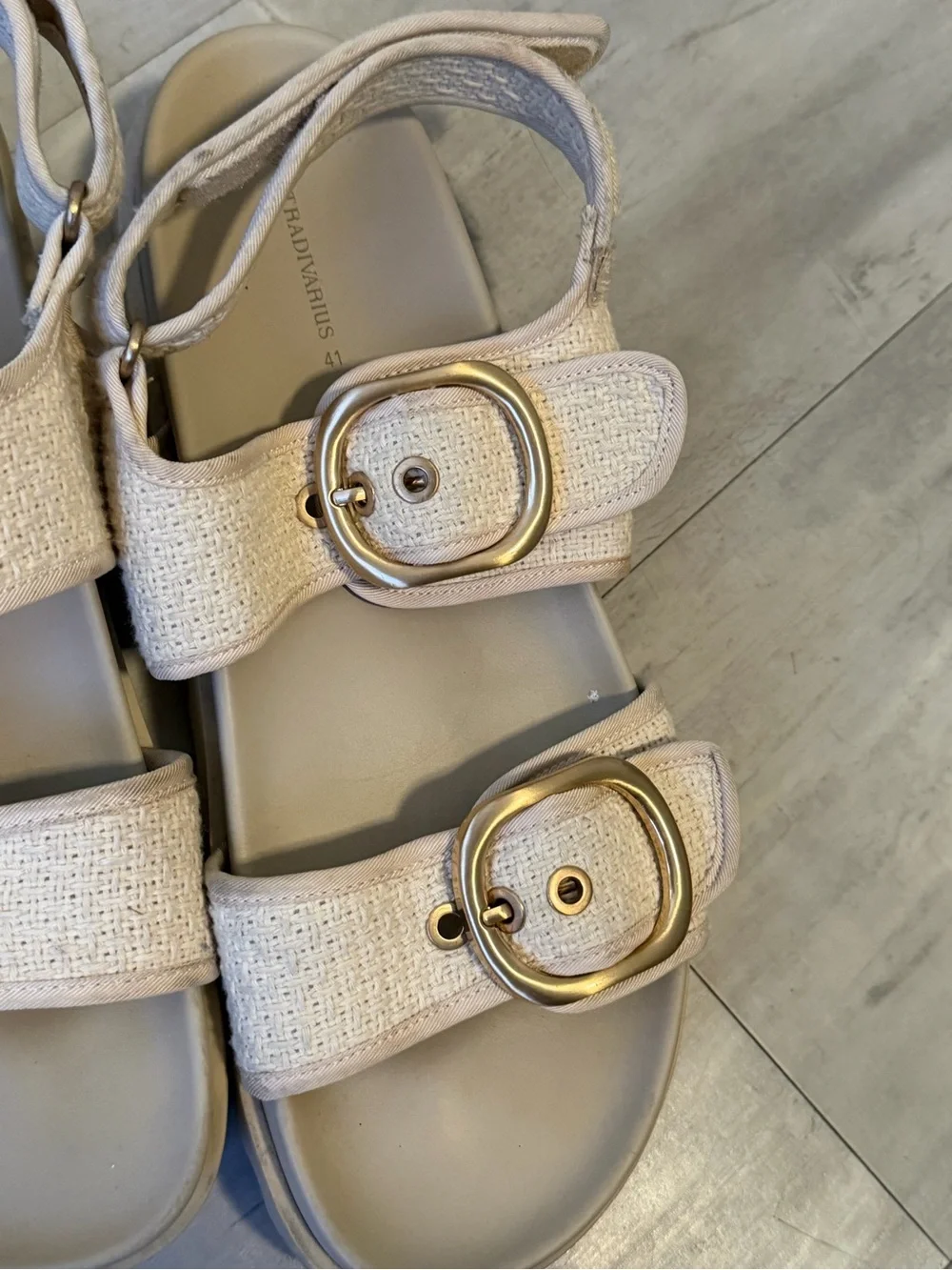 stradivarius Cream Double-Buckle Women's Sandals